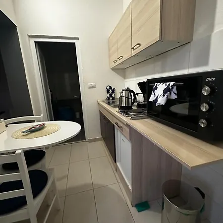 Makakada Apartman *