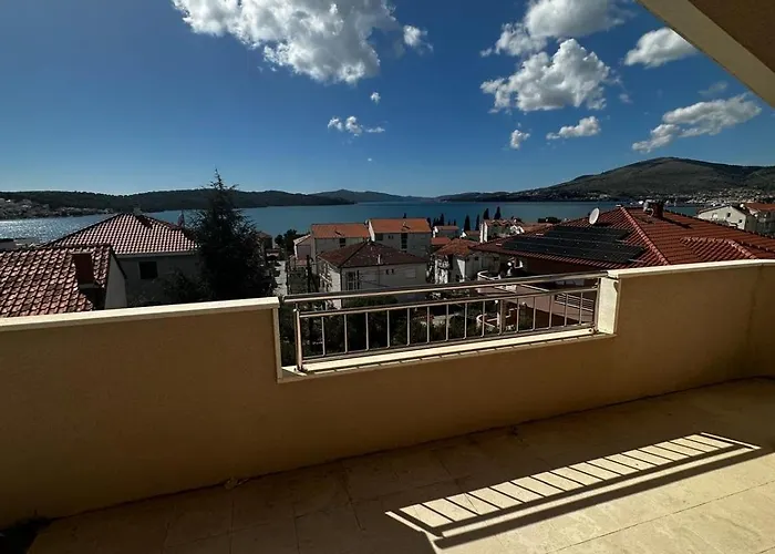 Makakada Apartment Trogir