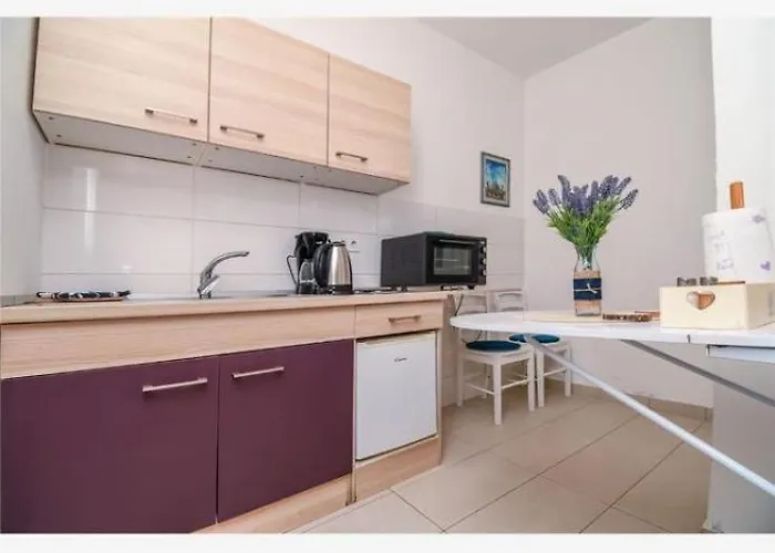 Makakada Apartment *