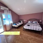 Apartment Makakada Trogir