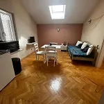 Makakada Apartment