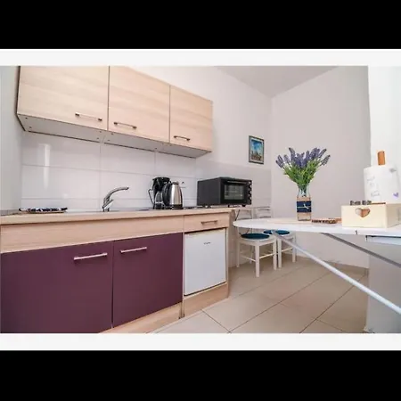 Makakada Apartment *