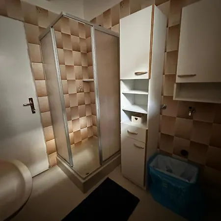 Makakada Apartment